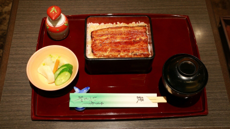 お食事